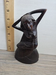 Antica campana/sonaglio donna in legno intagliato  - Foto 1 di 5