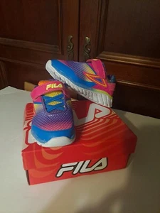 FILA Ultimatum 9 Riemen KLEINKIND Größe 7 BRANDNEU KEINE KRAWATTE BUNT  - Bild 1 von 23