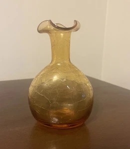 Vintage Mid Century Hand Blown Amber Crackle Glass 5” Vase Ruffled Rim Unmarked - Picture 1 of 8