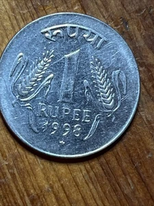 1998 India One Rupees Coin Nice Collectors Item - Picture 1 of 6