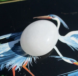 White Burma Jadeite; Translucent; Fine Polish. Oval Cabochon 20mm X 16mm X 8mm. - Picture 1 of 6