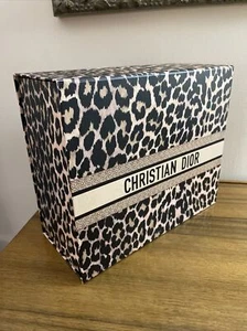 Christian Dior Mitzah theme Large Keepsake Box 10 x 8.25 x 4.5" and Pillow NEW - Picture 1 of 9