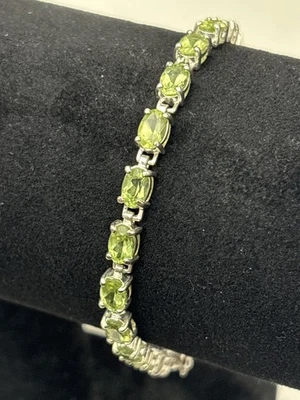 Modern 925 Sterling Silver 4.5mm Green Peridot Gemstone Tennis Bracelet 7” 9g - Image 1 of 4