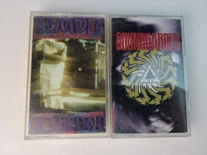 2 Grunge Cassettes Temple Of The Dog Soundgarden Badmotorfinger *UNTESTED* - Bild 1 von 4