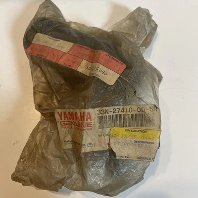 NOS 雅马哈右前脚休息组件 1983 XJ750MK 33N-27410-00-5R — 第 1/4 张图片