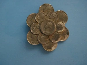 BELT BUCKLE, US COINS QUARTERS AND DIMES, VINTAGE - Picture 1 of 4