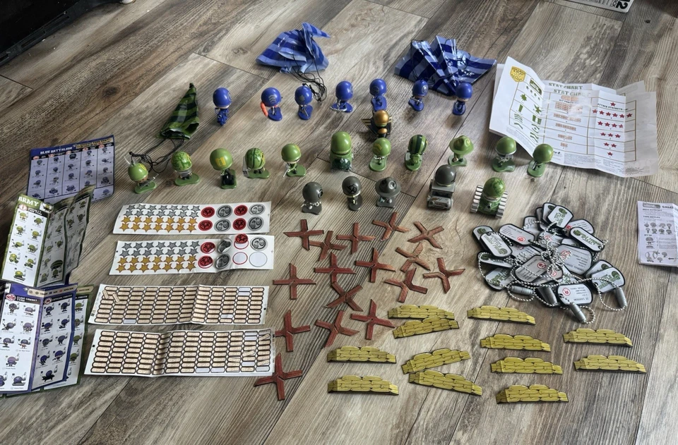 MGA Awesome Little Green Men Soldiers Figure Lot of 24 with Dog Tags & Stickers! - Image 1 of 4