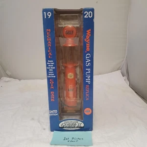 Pompa Gas Wayne Edizione Limitata Replica Meccanica Coin Bank Diecast - Foto 1 di 9
