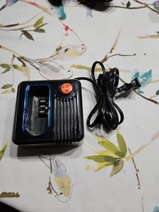 Caricabatteria Hoover BH50005 OEM originale per aspirapolvere Hoover Linx BH50000 - Foto 1 di 6