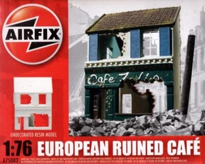 Europäisches zerstörtes Café - Bild 1 von 3