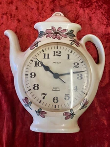 Vintage handbemalte Wanduhr in Teekannenform Staiger Quarz Keramik 70er Jahre - Bild 1 von 6