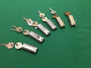Cerraduras de gabinete Chicago, Hudson y Misc con llaves de trabajo, conjunto de 6 cerrajeros - Imagen 1 de 6
