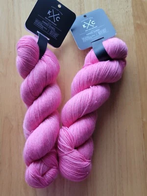 Hilo premium teñido a mano y ganchillo 2 ganchos - rosa intenso Foto 1 de 2