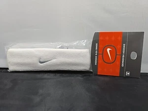 Diadema Nike 2001 vintage blanca con logotipo Nike Swoosh plateado AC9055 104 - Imagen 1 de 5