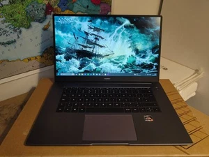 Huawei Matebook 15.6" D15 Laptop AMD Ryzen 5 4500U Windows 11 256GB-SSD 8GB-RAM - Afbeelding 1 van 10
