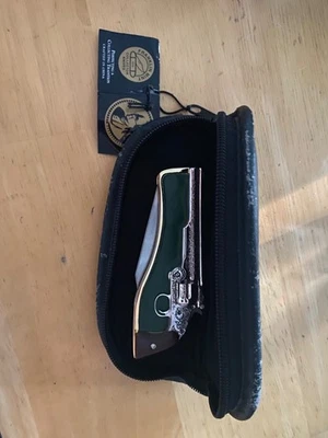 Cuchillos de colección Franklin Mint Smith & Wesson 44 calibre 3,25" pistola Lockback Foto 1 de 4