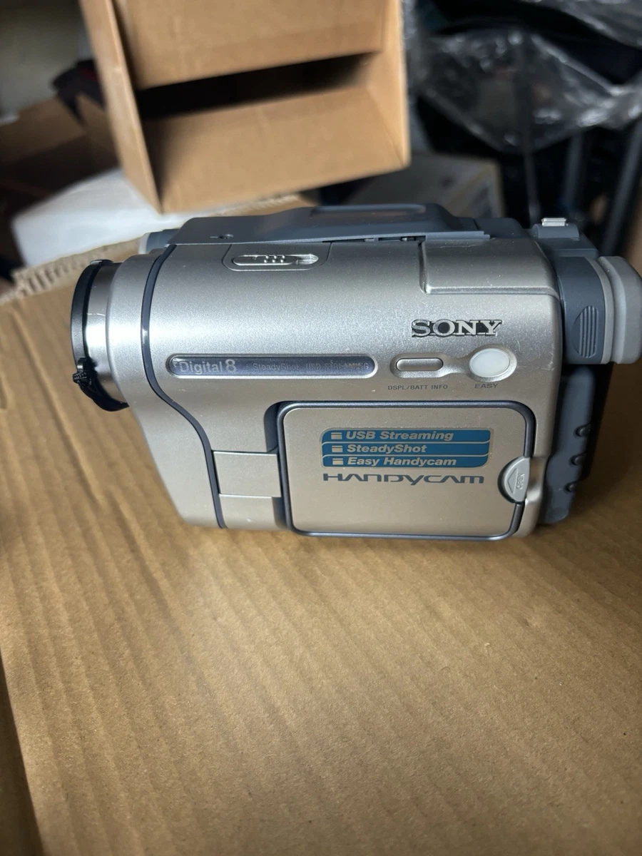 Sony Digital8 Handycam 100xズーム Sony NTSC Handycam Standard8/Hi8