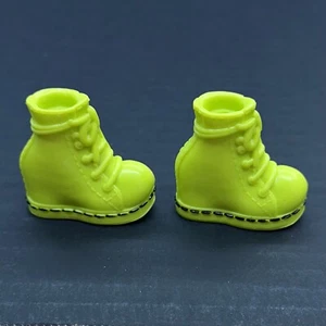 Bratz Selfie Snaps Cloe MGA 2015 Neon Lime Green Doll Faux Laced Shoes Sneakers - Picture 1 of 7