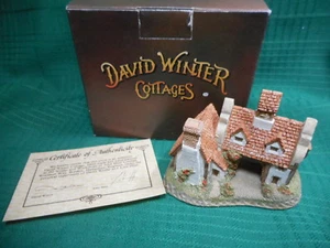 David Winter Cottages  Schoolhouse - Picture 1 of 9