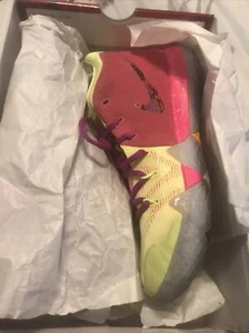 Size 10 - Nike Kyrie 4 Confetti - Picture 1 of 5