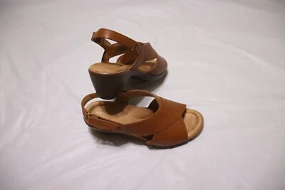 Sandalia de cuero Chantal Easy Spirit para mujer, talla 6 W, marrón Foto 1 de 4