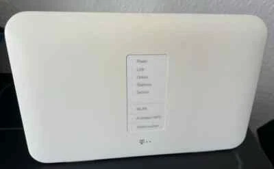 Deutsche Telekom Speedport W 724V 1300 Mbps WLAN-Router - Bild 1 von 2