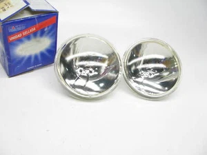 (2) Wagner 4436 Sealed Beam Spot Light Headlight Bulbs 35 WATT PAR46 - Picture 1 of 3