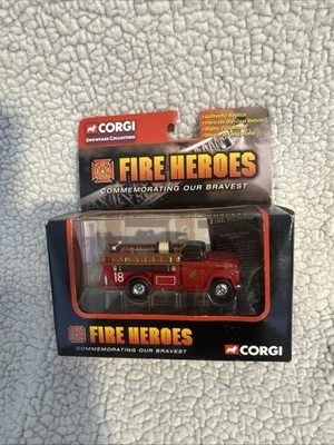 2002 Corgi Fire Heroes 1966 GMC Fire Pumper CS90009 Chicago F.D. #18  - Image 1 of 2
