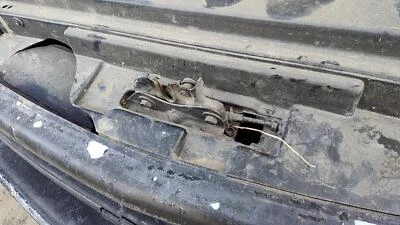 Conjunto de pestillo de capucha Blazer S10 1995 1996 1997 con soporte OEM Foto 1 de 4