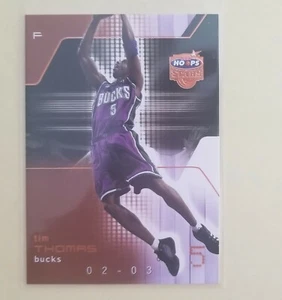 2002-03 NBA Hoops Stars Five Star /299 Tim Thomas #14 - Bild 1 von 1