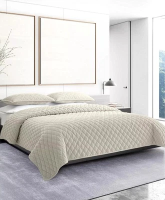 Vera Wang Diamante Terciopelo Reversible 3 Piezas Juego de Edredón King $200 Masilla (Beige) Foto 1 de 4