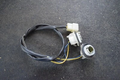 YAMAHA 1982 XZ550 VISION TAILLIGHT LAMP LIGHT BULB SOCKET WIRING HARNESS CORD - Image 1 of 4