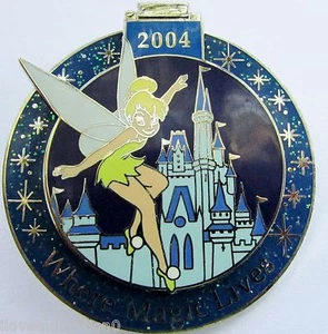 Spilla porta passaporto annuale Disney WDW Tinker Bell - Foto 1 di 3