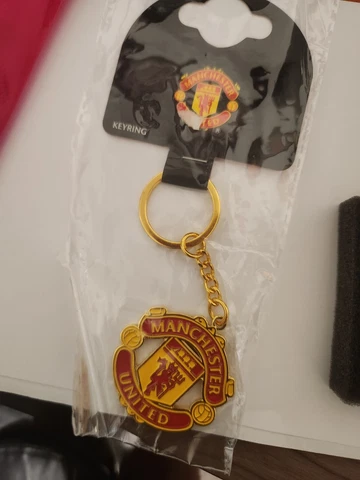 NEW Manchester United - Red Devils Crest Souvenir Keychain Cover