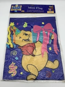 Cassetta postale vintage Winnie The Pooh compleanno mini bandiera giardino finestra 11”x15” lato doppia - Foto 1 di 5