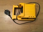 DeWalt DE9000 Battery Charger 28V/36V Li-ion 220-240V  N1