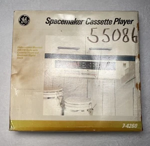 GE Spacemaker 7-4260 Kitchen AM / FM Radio w/ Cassette Player, White NEW In Box - Picture 1 of 8