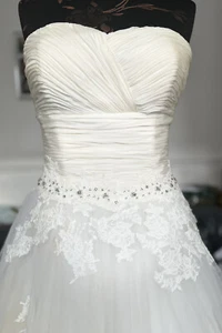 New Ivory And Co Anais (2) Ivory Silk And Tulle Wedding Dress Size 12 RRP £1500 - Picture 1 of 18