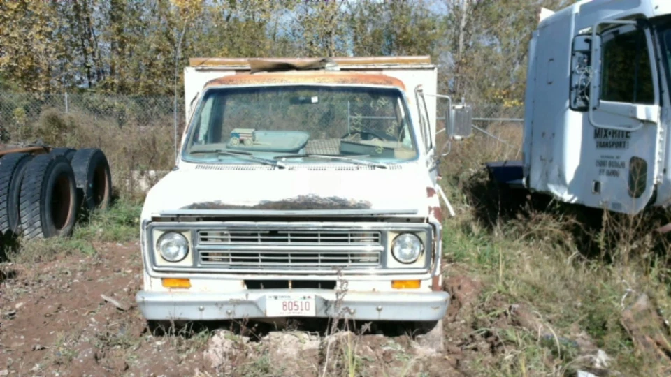 (LOCAL PICKUP ONLY) Front Bumper Painted Fits 75-91 FORD E150 VAN 4329167 - Image 1 of 4