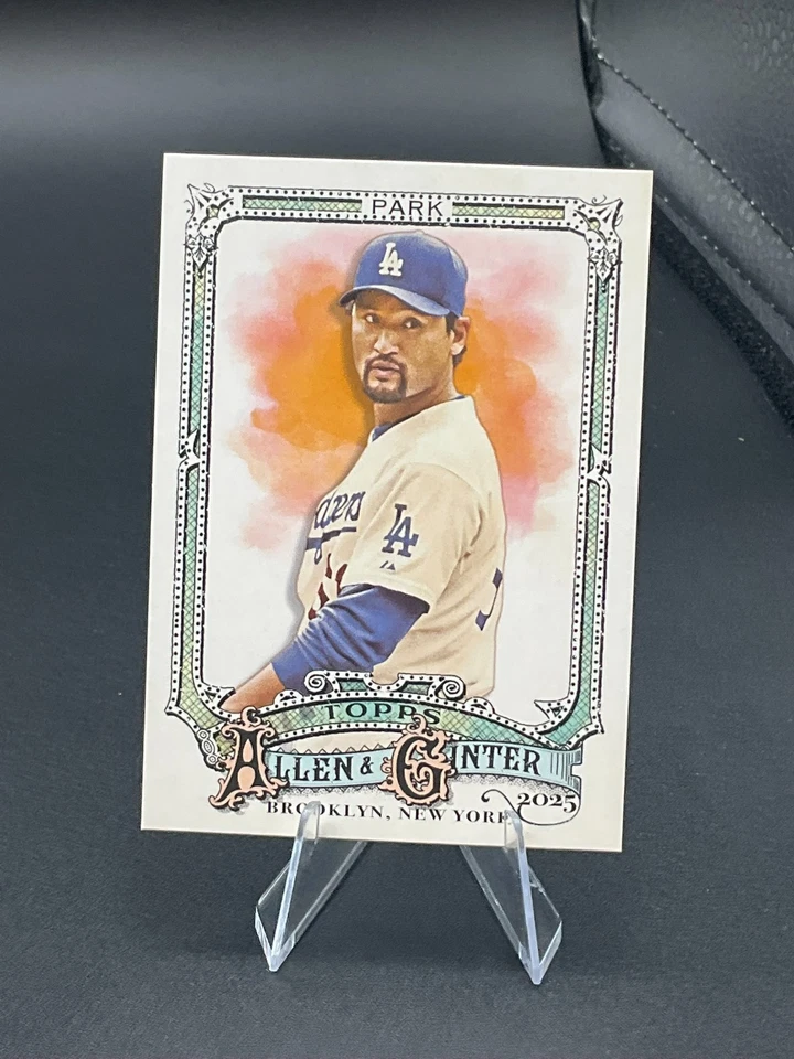2025 Topps Allen & Ginter Béisbol #12 Chan Ho Park, Los Angeles Dodgers Foto 1 de 1