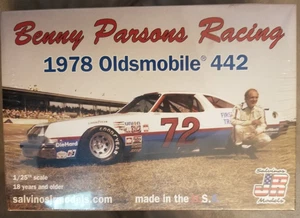 1978 Oldsmobile 442 Benny Parsons Racing NASCAR Salvinos JR Model Kit NIB - Picture 1 of 5
