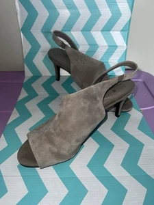 NWOB Bandolino Jasmine Gray Suede D'Osay Slingback Peep Toe Heels Women's 10 M - Picture 1 of 10