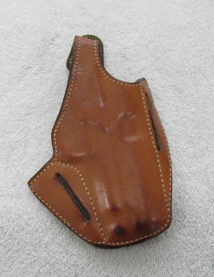 HOLSTER Safariland Brown LEATHER 9MM HOLSTER Right For S &W  28 - Image 1 of 4