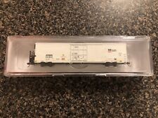BLMA 15016 N scale Trinity 64’ reefer Union Pacific low number ARMN #111311