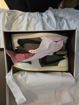 Travis Scott x Air Jordan 1 OG SP Low Reverse Olive Medium Olive Men's Sz 12 NEW - Image 1 of 4