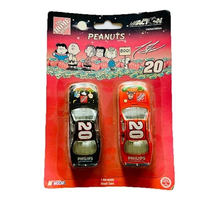 NASCAR Tony Stewart Grand Prix Home Depot/Peanuts 1:64 coche fundido a presión 2 coches #20 Foto 1 de 3