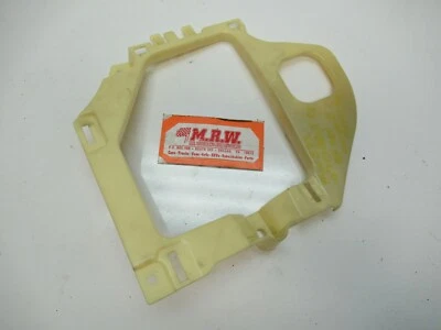 CONSOLE BRACKET MOUNT DASH RIGHT FRONT PASSENGER R RH RF 15799796 fits COBALT G5 - Image 1 of 4