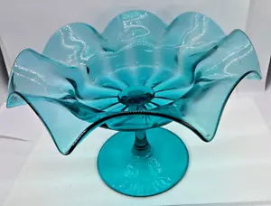 Cuenco de compota Mid Century azul azulado vidrio estriado pedestal plato con patas 8 X 12" - Imagen 1 de 8