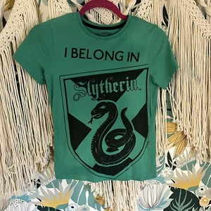Harry Potter Slytherin Green Shirt Youth Size Large - Picture 1 of 4