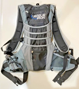 Rogue Iron Disc Golf Rucksack, grau/schwarz mit Trinkblase - Bild 1 von 5
